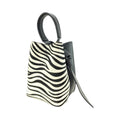 Bolso bucket en Piel Pregato Alessia Premium Zebra - KimondoShop