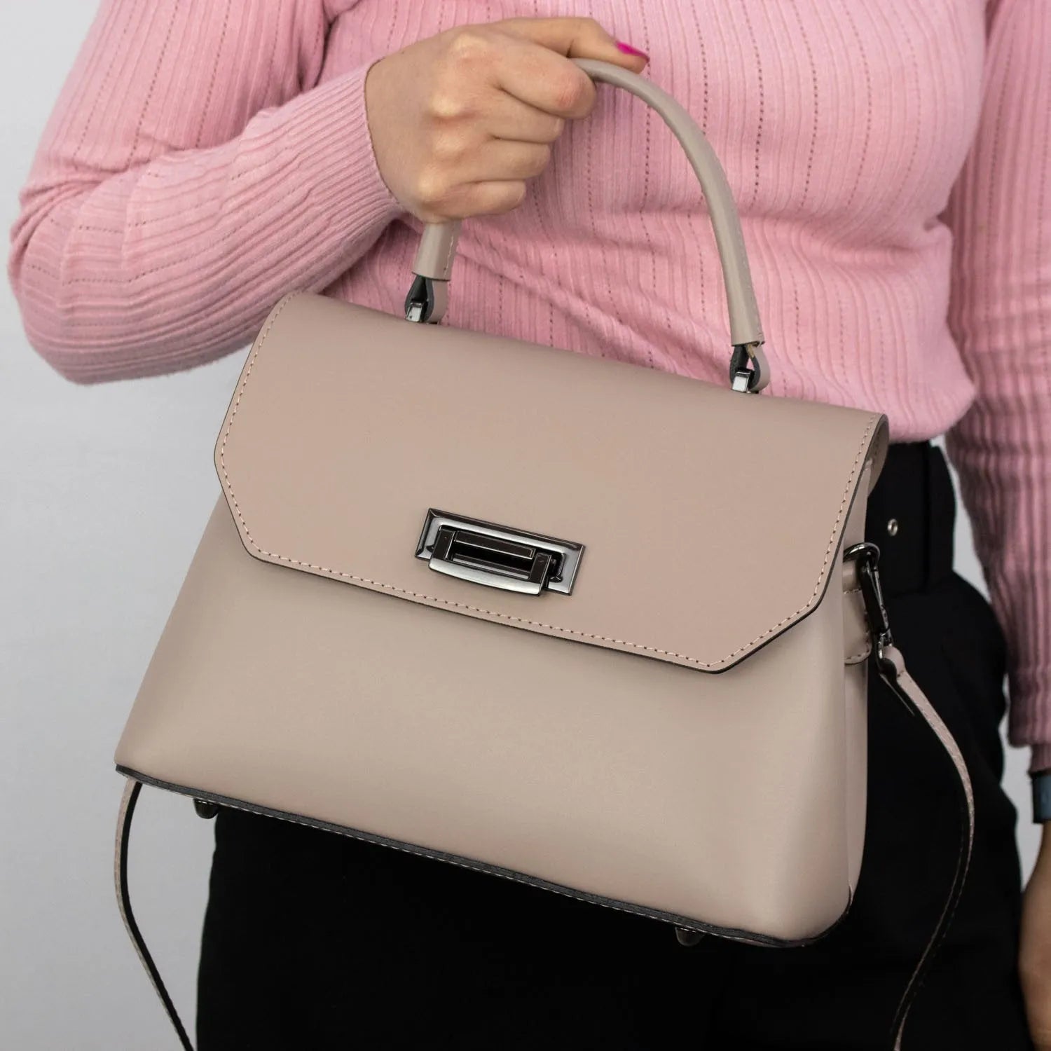 Bolso con solapa en piel Pregato Passione Taupe - KimondoShop