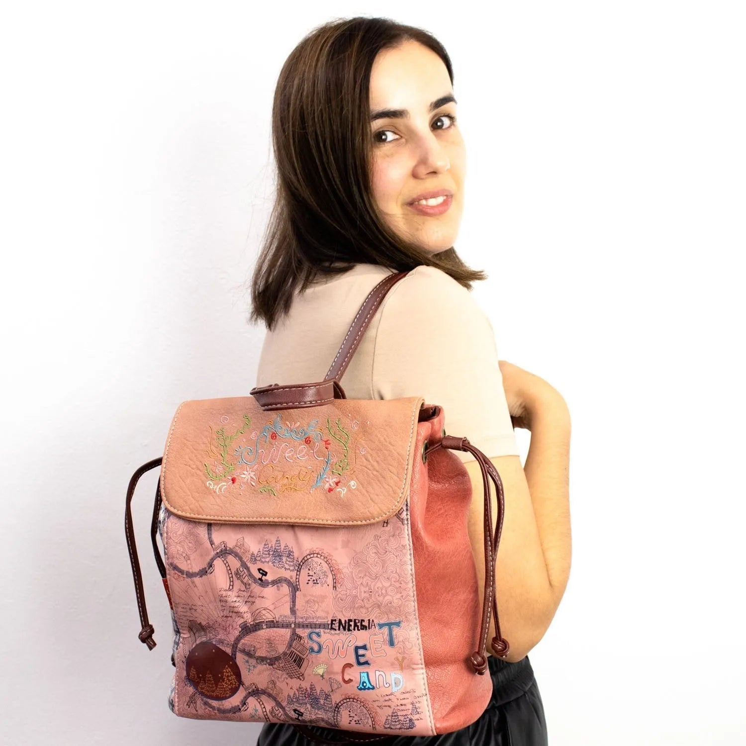 Mochila con bordados Sweet Candy Essential - KimondoShop